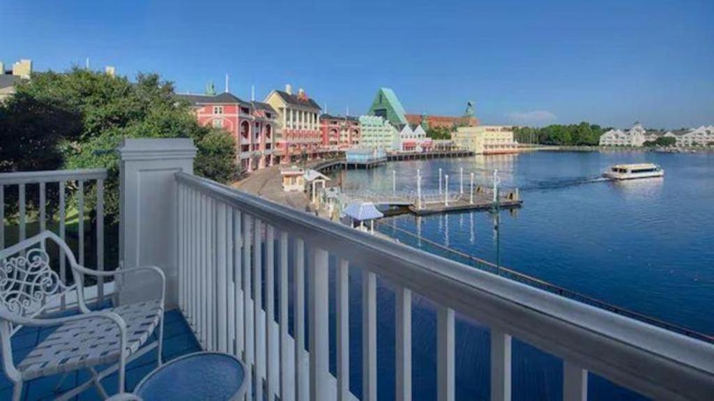 Disney'S Boardwalk Inn بحيرة بوينا فيستا المظهر الخارجي الصورة